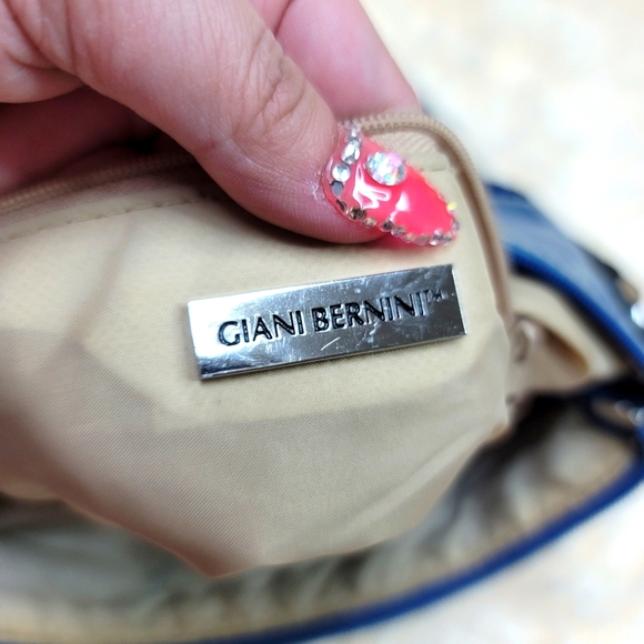 Giani Bernini Crossbody Bag - Picture 7 of 16